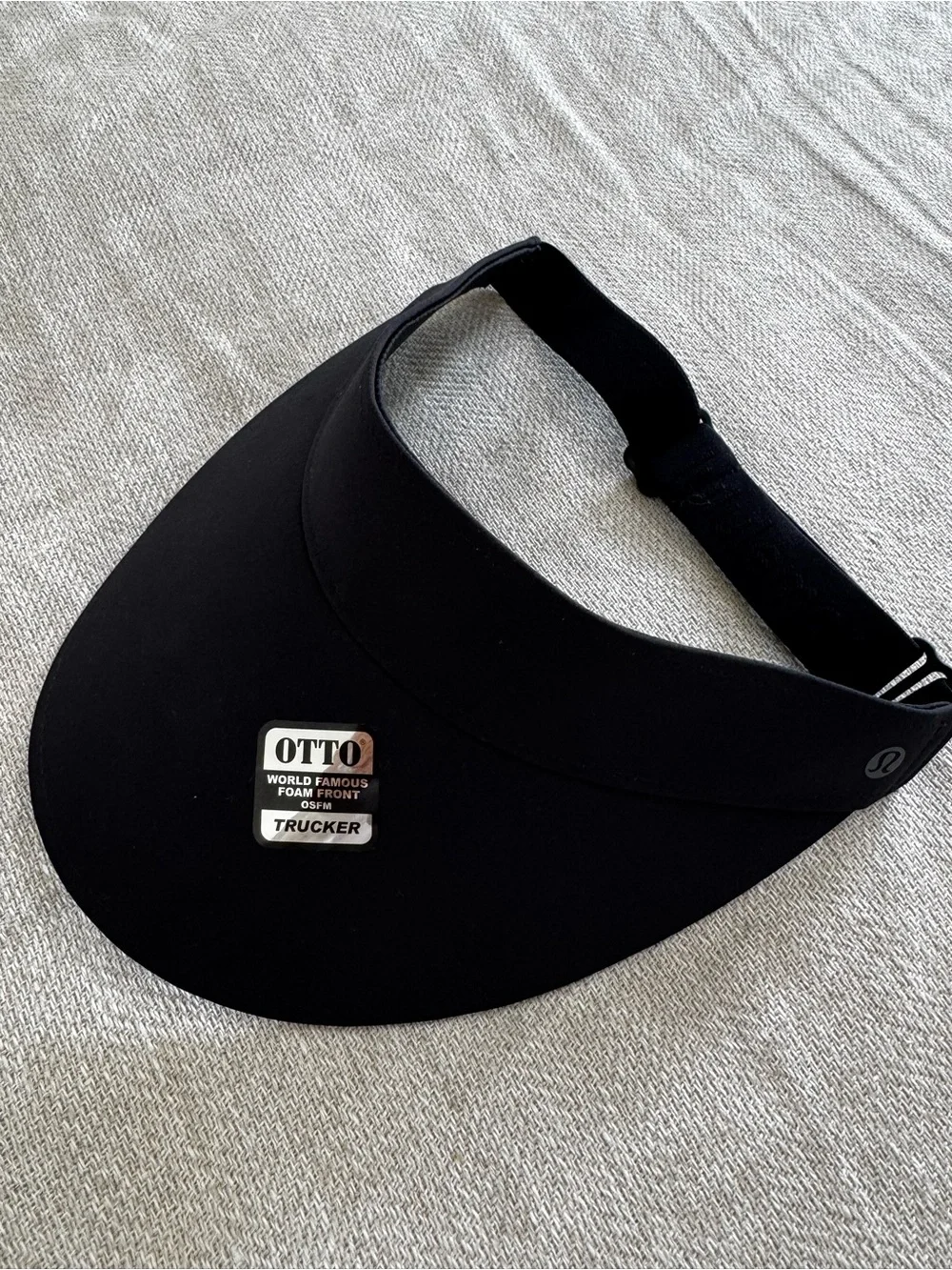lululemon Women's Fast Paced Trucker Band Running Visor